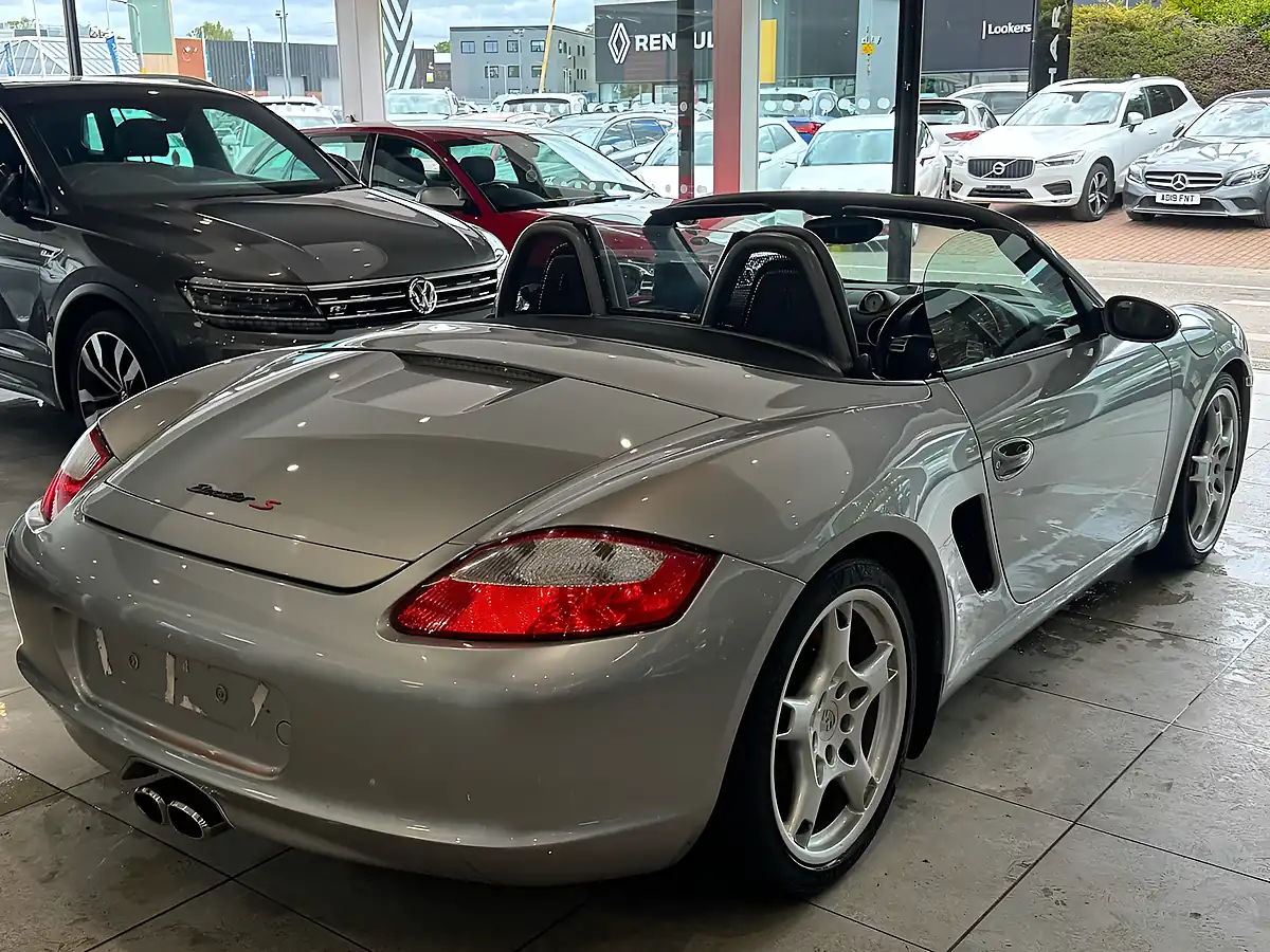 Used Porsche Boxster S - Interior and Exterior details 10
