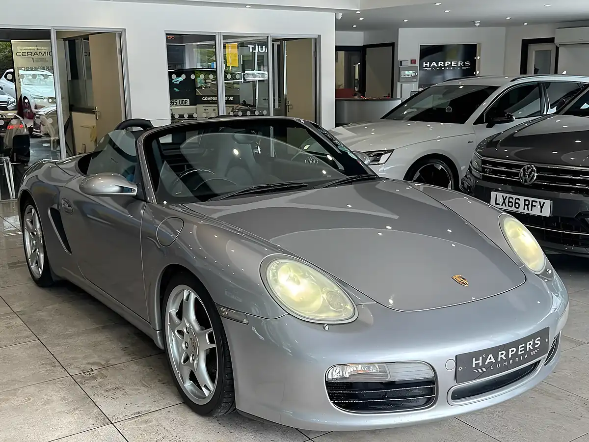 Used Porsche Boxster S - Interior and Exterior details 12