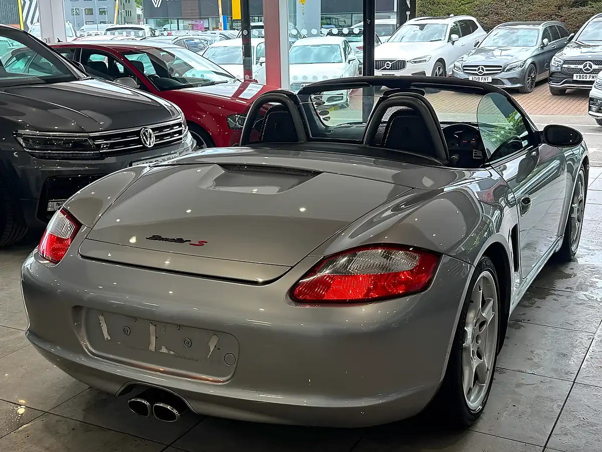 Used Porsche Boxster S - Interior and Exterior details 9
