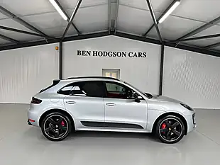 Used Porsche Macan Gts Rhodium Silver - Interior and Exterior details 9
