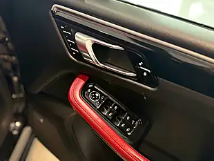Used Porsche Macan S - Interior and Exterior details 17
