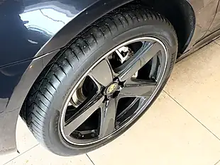 Used Porsche Macan S - Interior and Exterior details 5