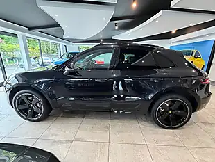 Used Porsche Macan S - Interior and Exterior details 6