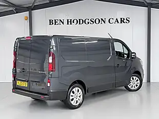 Used Renault Trafic Sport Slate Grey - Interior and Exterior details 7