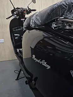 Used Royal Alloy GP125 Lc Mt Black - Interior and Exterior details 10