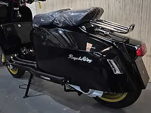 Used Royal Alloy GP125 Lc Mt Black - Interior and Exterior details 3