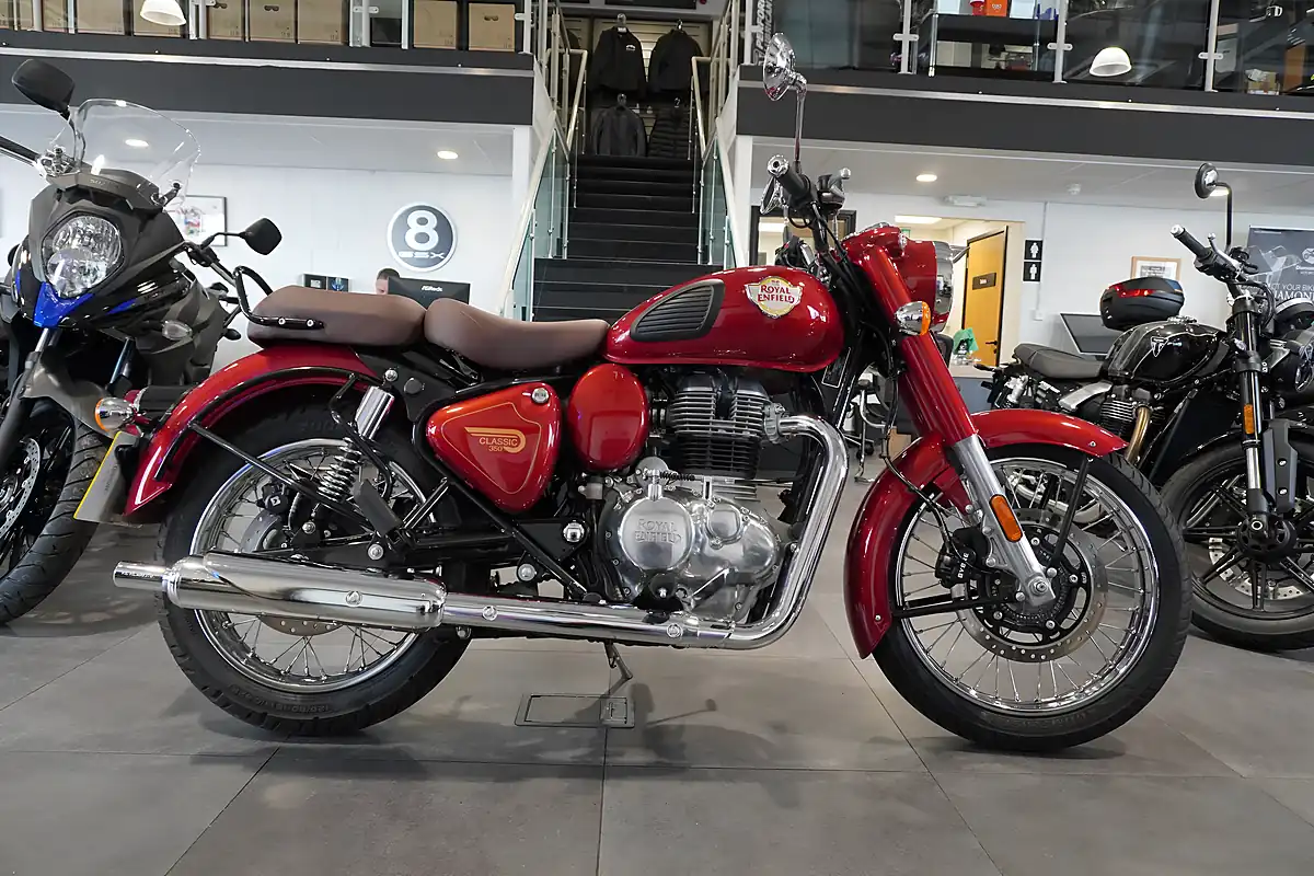 Used Royal Enfield Classic 350 Red - Front View