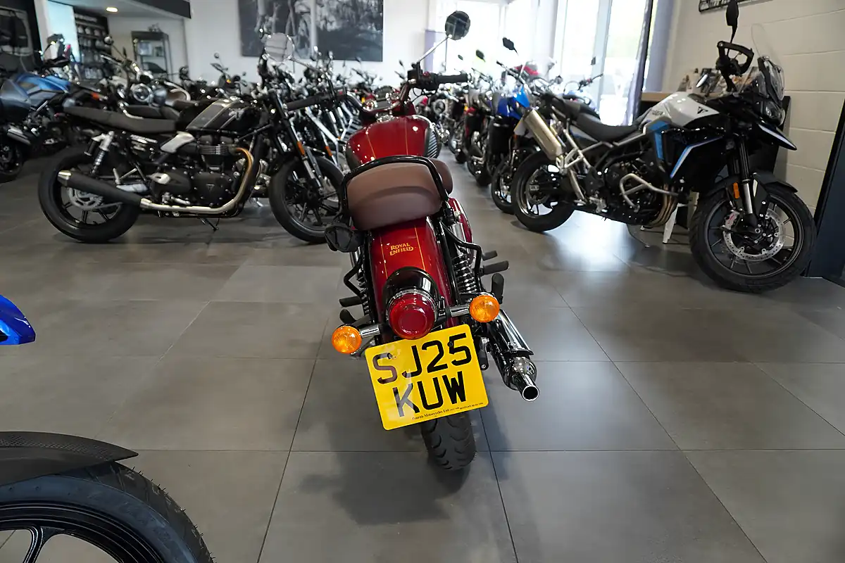 Used Royal Enfield Classic 350 Red - Interior and Exterior details 4