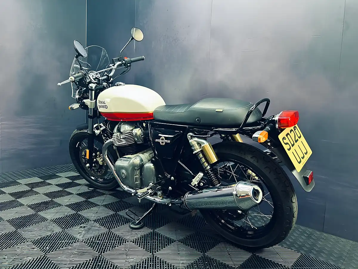 Used Royal Enfield Continental GT 650 - Interior and Exterior details 11