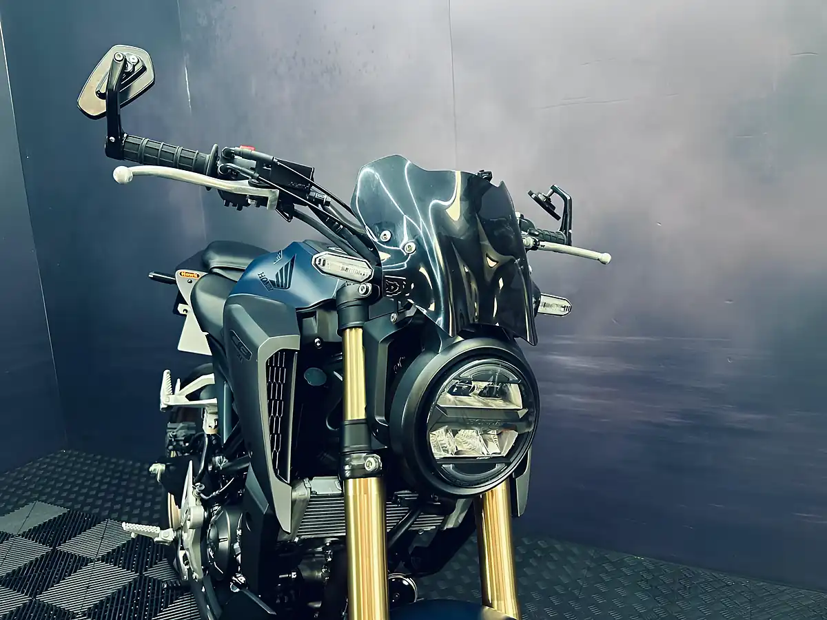 Used Royal Enfield Continental GT 650 - Interior and Exterior details 12