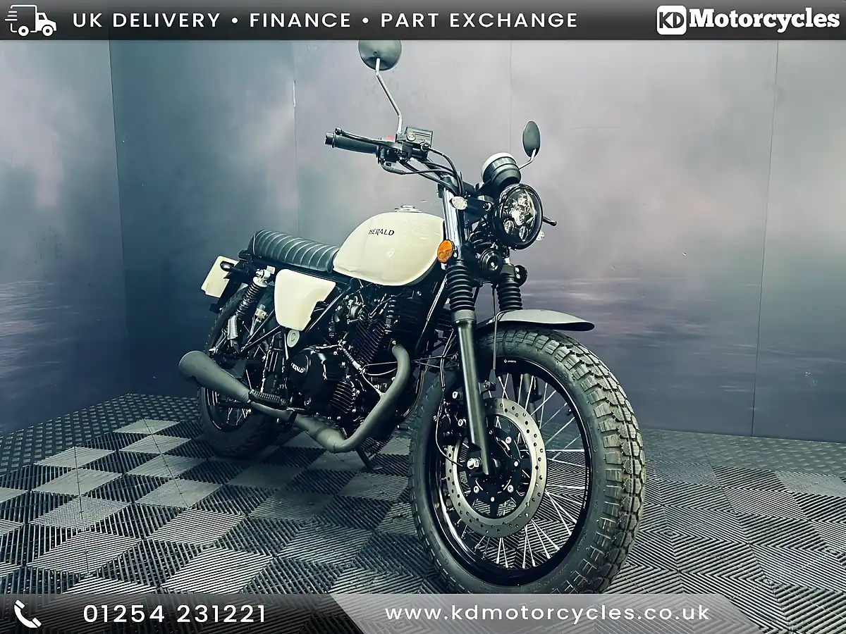 Used Royal Enfield Continental GT 650 - Interior and Exterior details 2