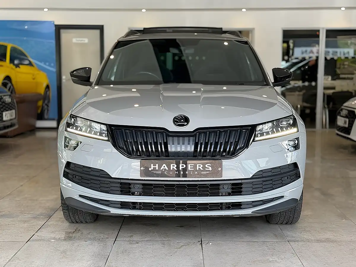 Used Skoda Karoq Sportline - Interior and Exterior details 2