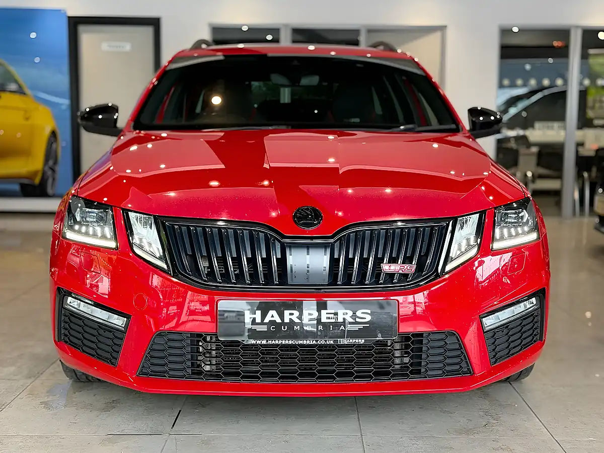 Used Skoda Octavia VRS - Interior and Exterior details 2