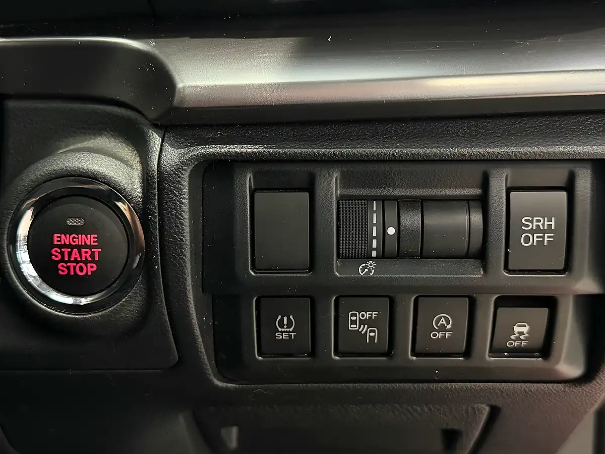 Used Subaru Xv I Se Premium - Interior and Exterior details 16