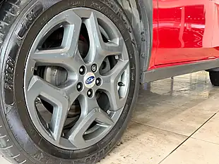 Used Subaru Xv I Se Premium - Interior and Exterior details 4