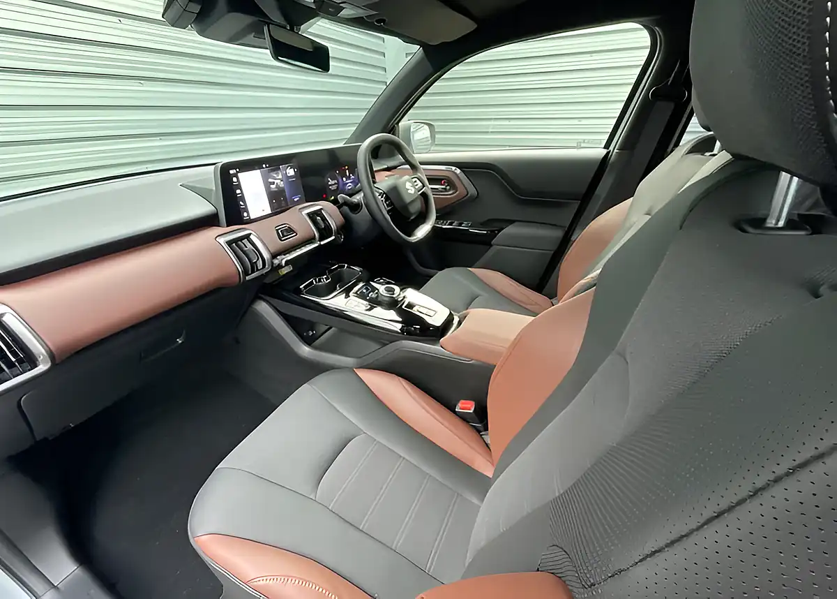 Used Suzuki Evitara Ultra - Interior and Exterior details 7