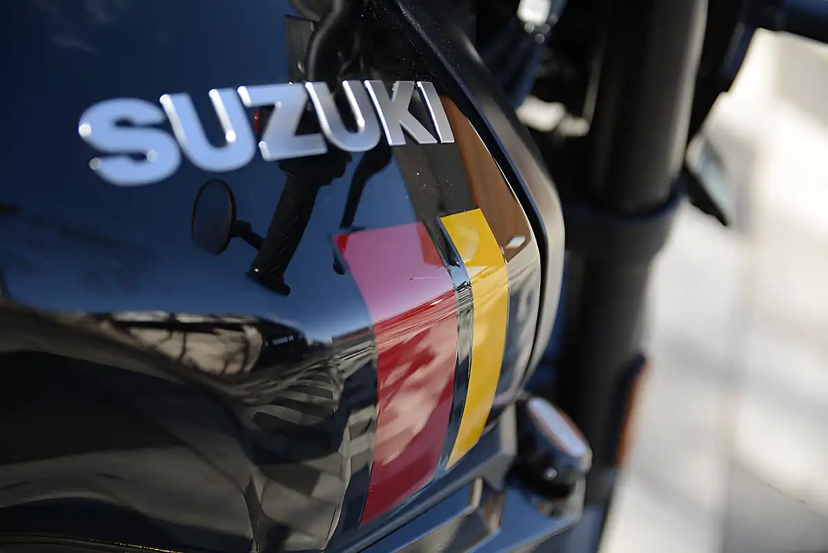 Used Suzuki Gsx 8TT Black - Interior and Exterior details 5