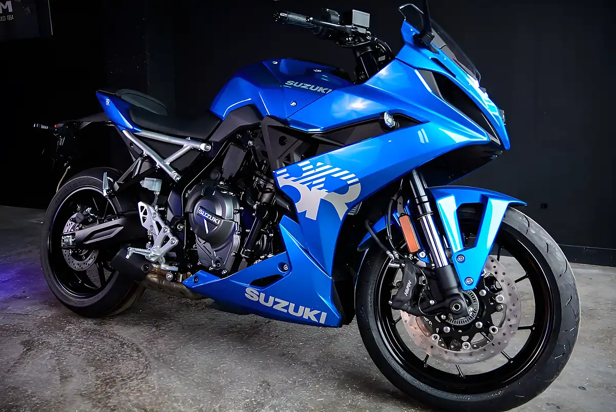 Used Suzuki Gsx-R Blue - Interior and Exterior details 8