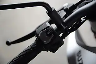 Used Suzuki Gsx-S GSX-8S Silver - Interior and Exterior details 5