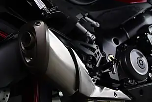 Used Suzuki GSX-S1000 s1000 Candy Red - Interior and Exterior details 6