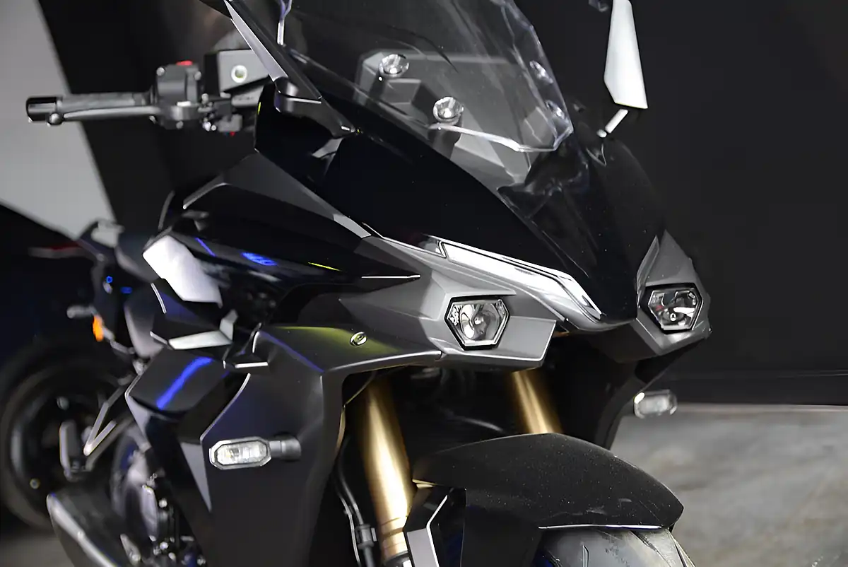 Used Suzuki GSX-S1000GT+ GT Black - Interior and Exterior details 10