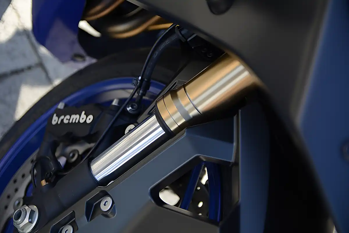 Used Suzuki GSX-S1000GT Gt+ Blue - Interior and Exterior details 13
