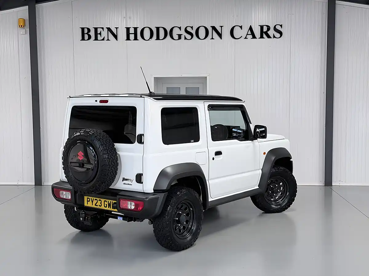 Used Suzuki Jimny Lcv Allgrip White - Interior and Exterior details 7