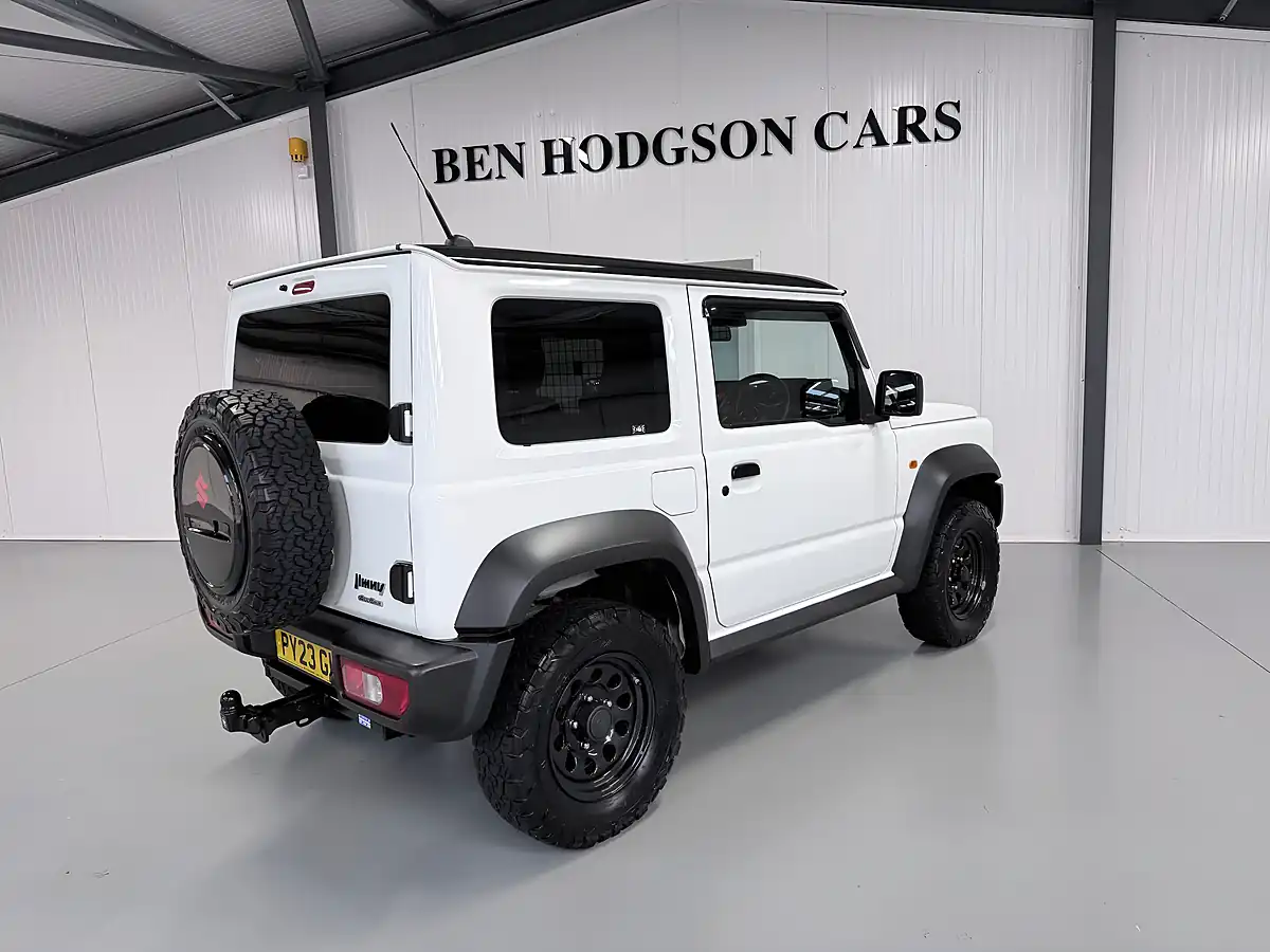 Used Suzuki Jimny Lcv Allgrip White - Interior and Exterior details 8