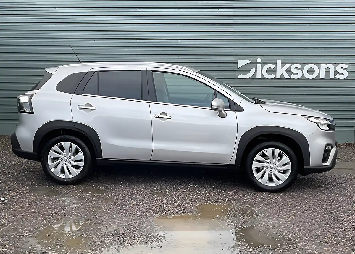 Used Suzuki S-Cross Motion - Interior and Exterior details 9