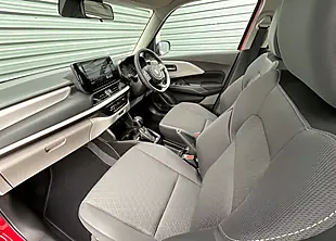 Used Suzuki Swift Motion Burning Red - Interior and Exterior details 9