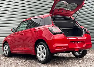 Used Suzuki Swift Motion Burning Red - Interior and Exterior details 16