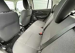Used Suzuki Swift Motion Cool Yellow/Grey Roof - Interior and Exterior details 12