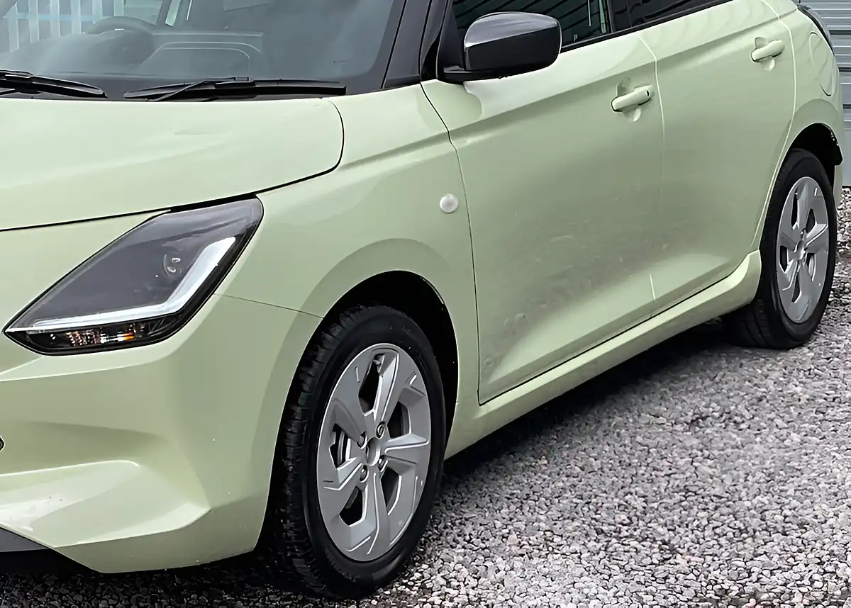 Used Suzuki Swift Motion Cool Yellow/Grey Roof - Interior and Exterior details 5