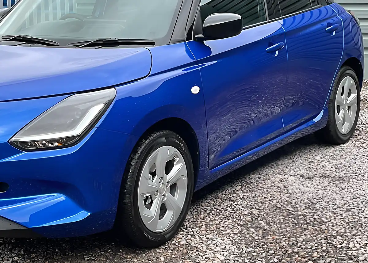 Used Suzuki Swift Motion Frontier Blue/Black Roof - Interior and Exterior details 5