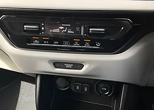 Used Suzuki Swift Motion Frontier Blue - Interior and Exterior details 16