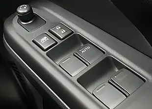 Used Suzuki Swift Motion Frontier Blue - Interior and Exterior details 19