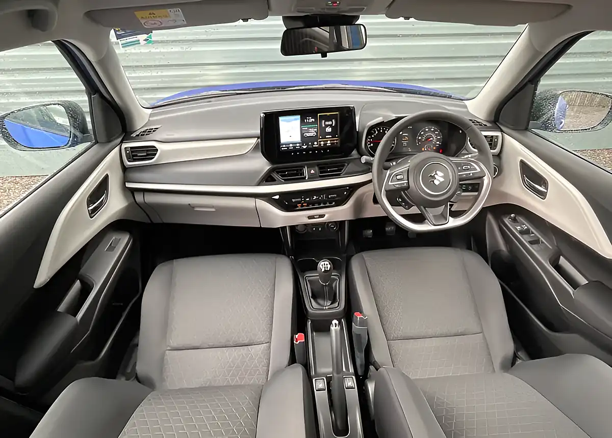 Used Suzuki Swift Motion - Interior and Exterior details 13