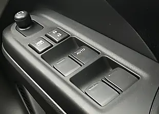 Used Suzuki Swift Motion - Interior and Exterior details 17