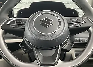 Used Suzuki Swift Motion - Interior and Exterior details 18