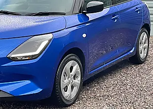 Used Suzuki Swift Motion - Interior and Exterior details 5