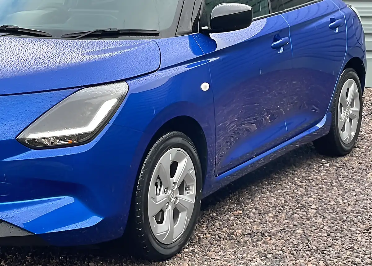 Used Suzuki Swift Motion - Interior and Exterior details 5