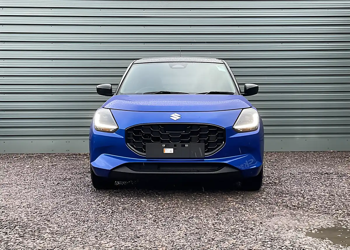 Used Suzuki Swift Motion - Interior and Exterior details 6