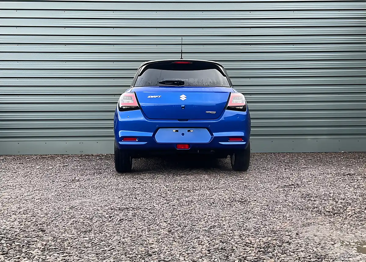 Used Suzuki Swift Motion - Interior and Exterior details 9
