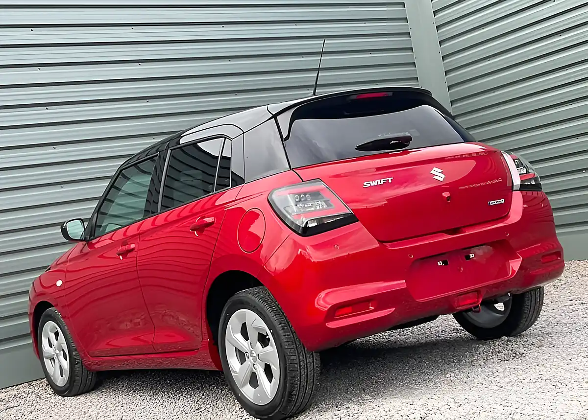 Used Suzuki Swift Motion - Interior and Exterior details 11