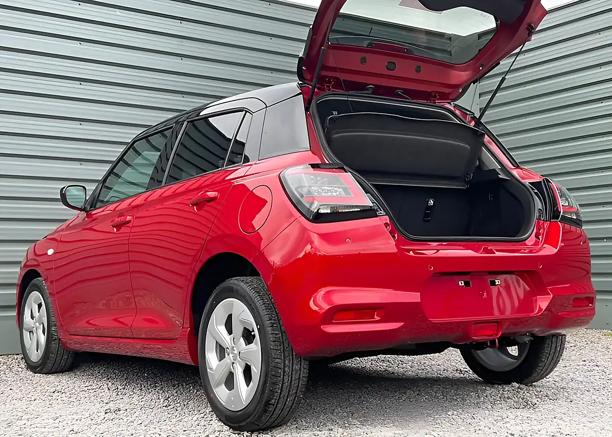 Used Suzuki Swift Motion - Interior and Exterior details 13