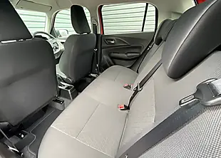 Used Suzuki Swift Motion - Interior and Exterior details 15