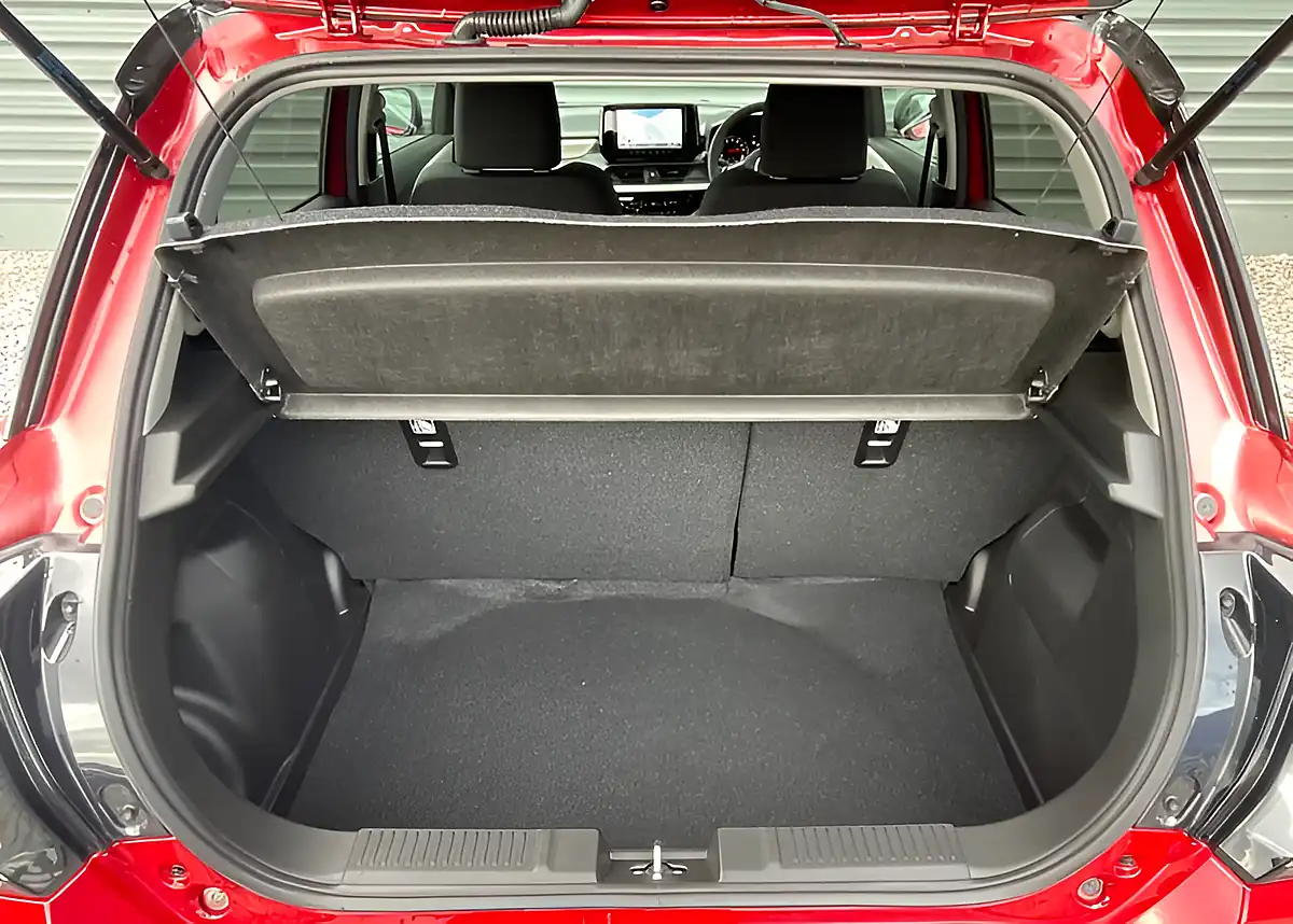 Used Suzuki Swift Motion - Interior and Exterior details 17