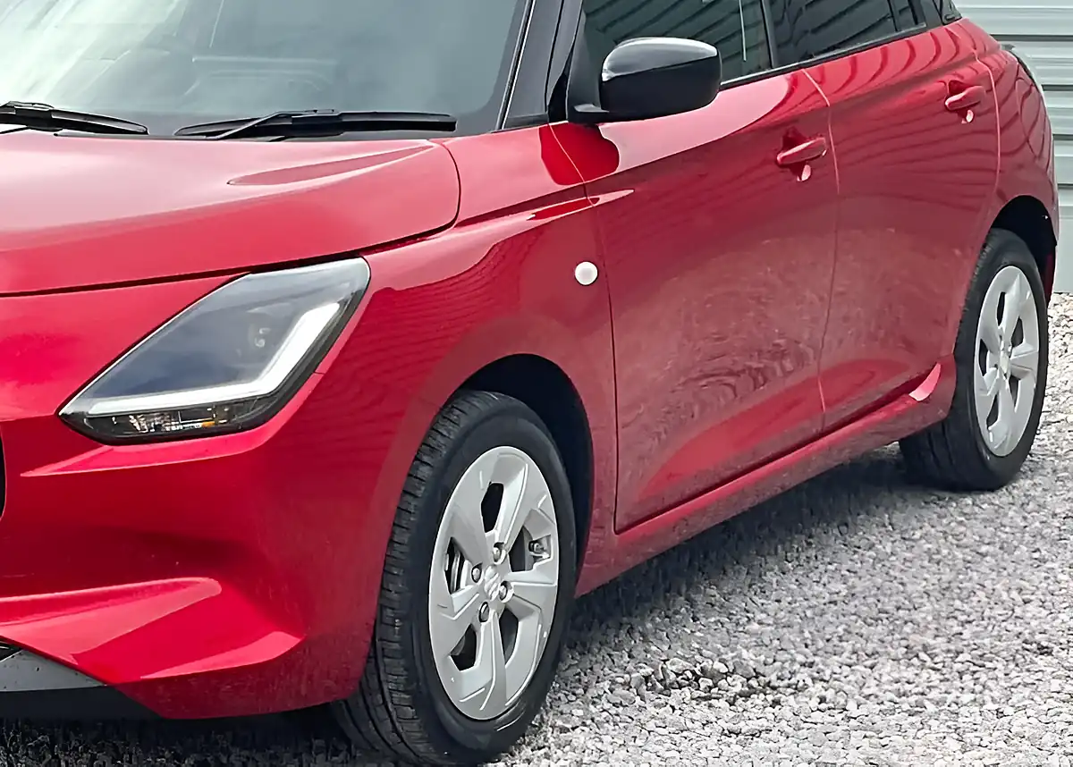 Used Suzuki Swift Motion - Interior and Exterior details 7