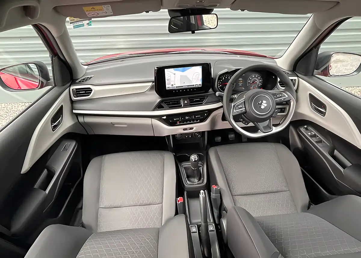 Used Suzuki Swift Motion - Interior and Exterior details 9