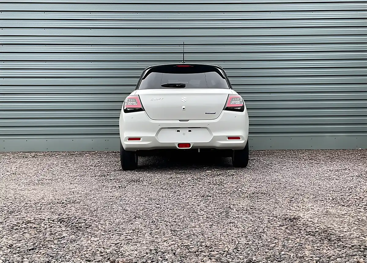 Used Suzuki Swift Motion - Interior and Exterior details 5